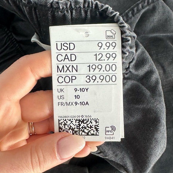 H&M kids boys denim joggers 9-10 y.o. - Picture 3 of 5